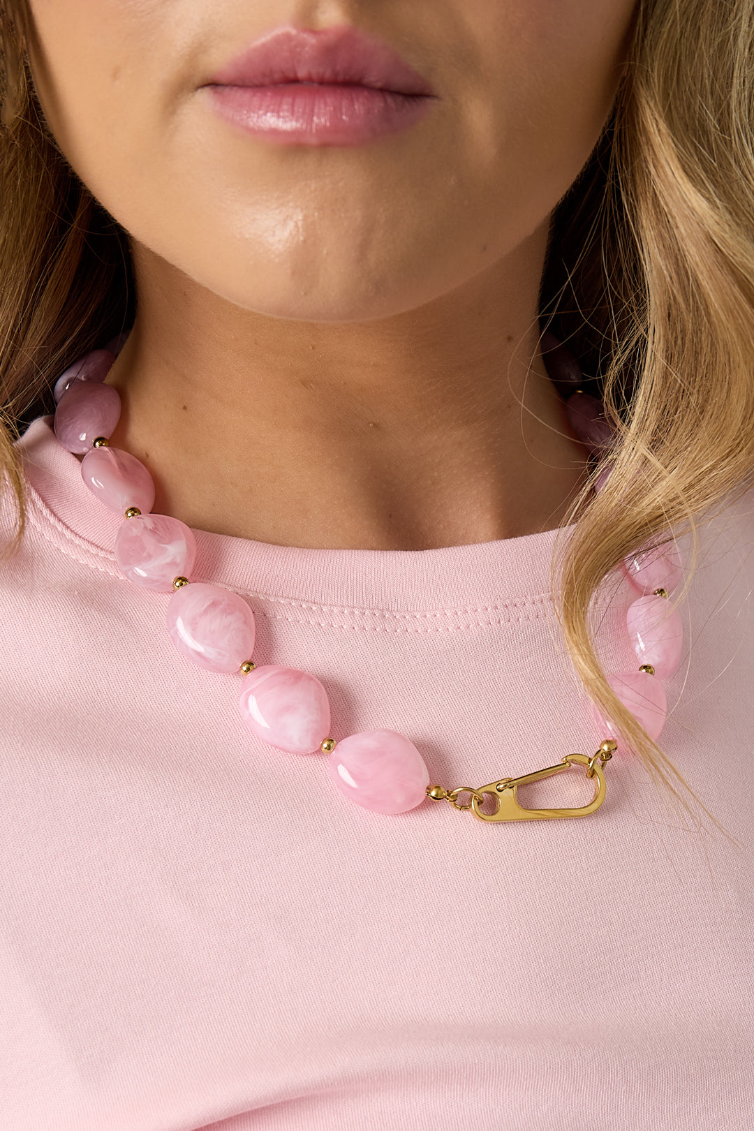 Collier de perles avec fermeture avant