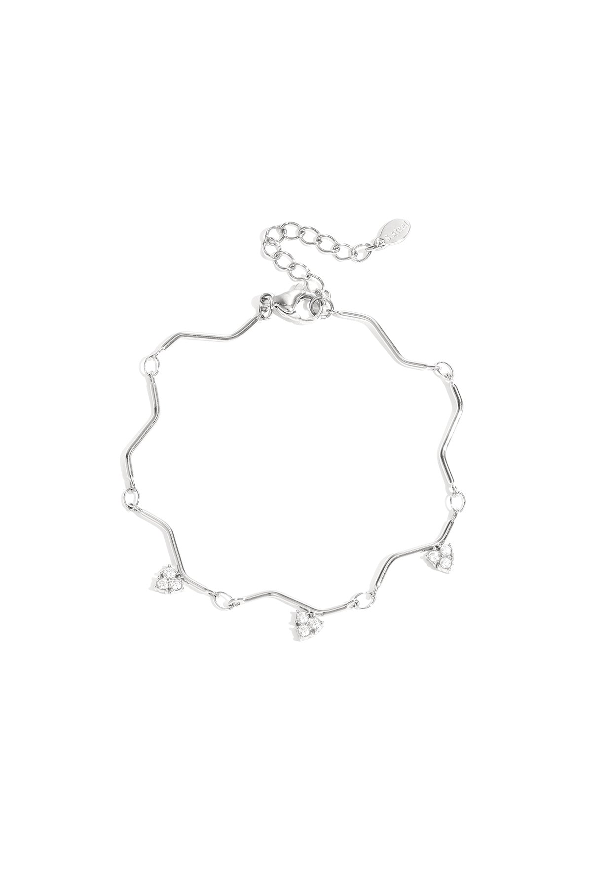 Bracelet orné de pierres et d'un motif en zigzag